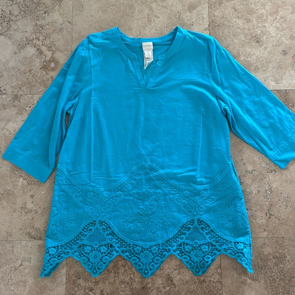 🩵 Chico’s Embroidered Hem Tunic – Size 2 (Large 12/14)🩵